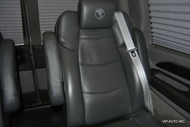 2020 GMC Savana Cargo Van RWD 2500 155" - 22933812 - 39