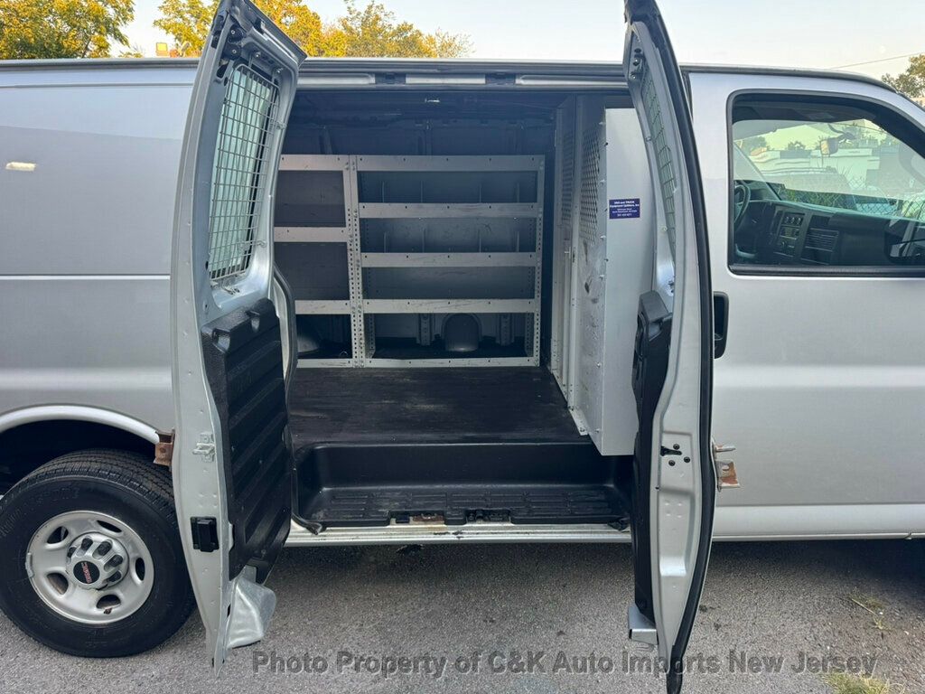 2020 Gmc Savana 3500 Cargo photo 16