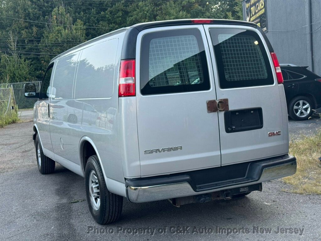 2020 Gmc Savana 3500 Cargo photo 3