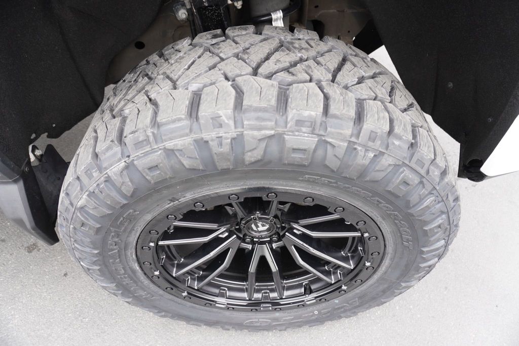 2020 GMC Sierra 1500 AT4 - 22978019 - 17