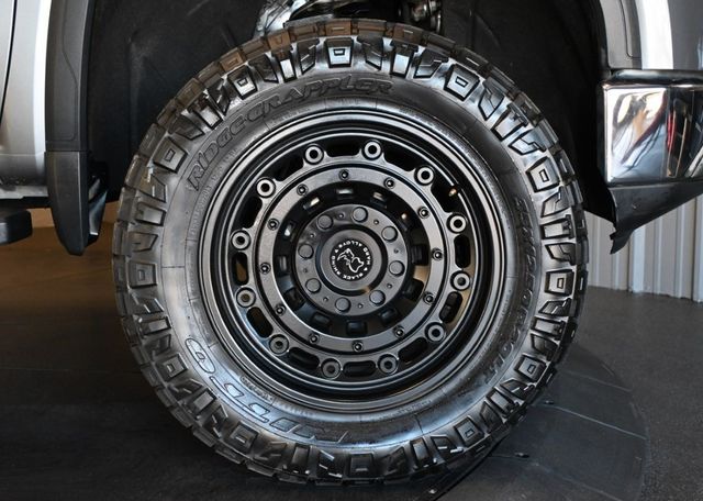 2020 GMC Sierra 1500 Crew Cab SLT Premium Package Rough Country Suspension Lift - 23100099 - 8
