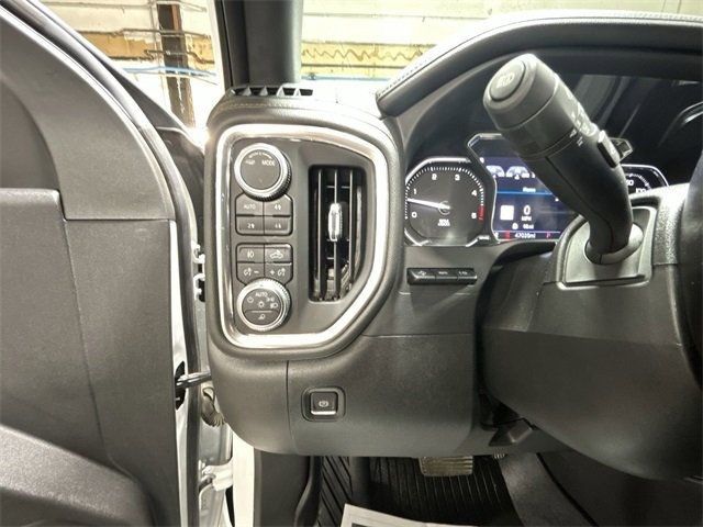 2020 GMC Sierra 2500HD AT4 - 22934800 - 13