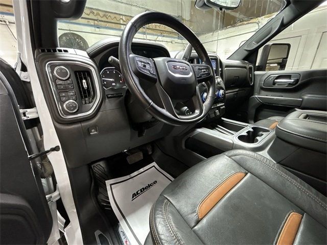 2020 GMC Sierra 2500HD AT4 - 22934800 - 16