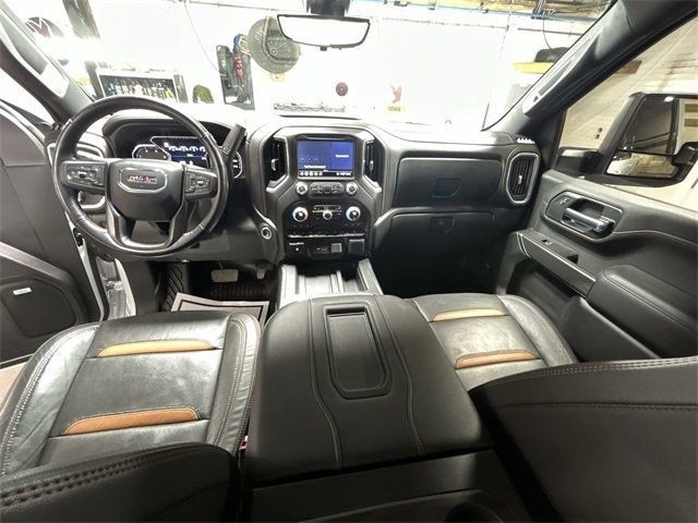 2020 GMC Sierra 2500HD AT4 - 22934800 - 19