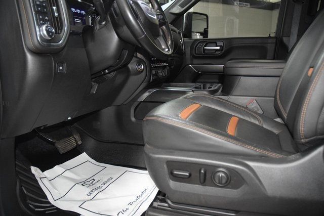 2020 GMC Sierra 2500HD AT4 - 22934800 - 43
