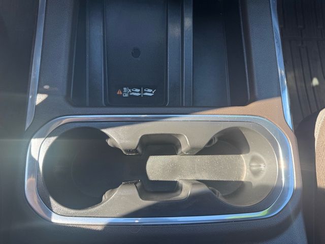 2020 GMC Sierra 3500HD Denali - 22935542 - 26