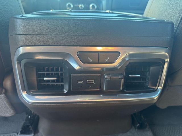 2020 GMC Sierra 3500HD Denali - 22935542 - 35