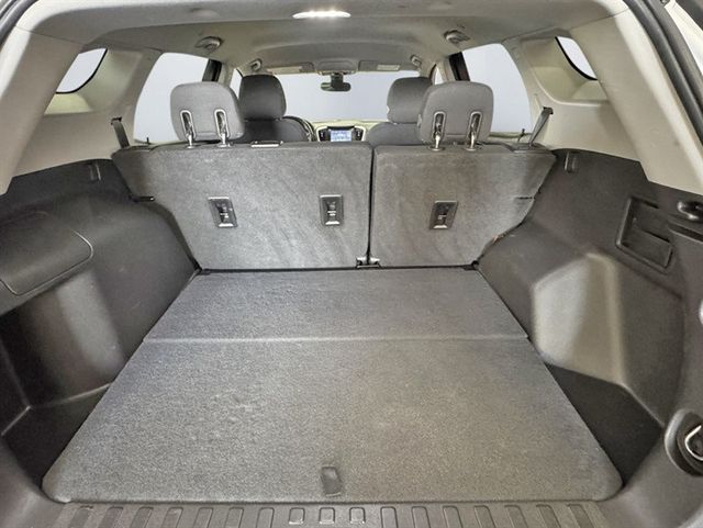 2020 GMC Terrain AWD 4dr SLE - 22972643 - 19