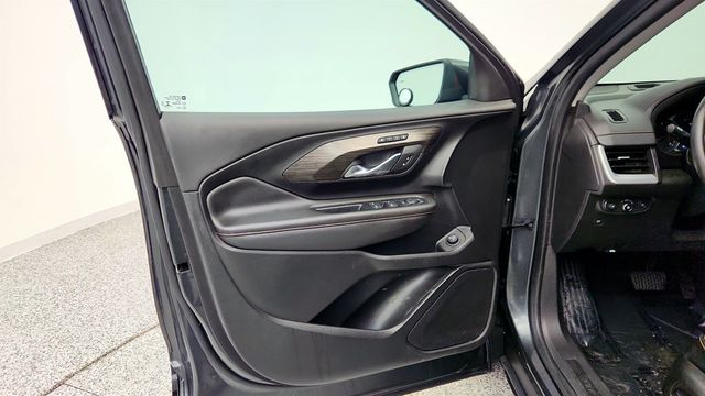 2020 GMC Terrain AWD 4dr SLT with Preferred Package & Upgraded Turbo Engine - 22991224 - 9