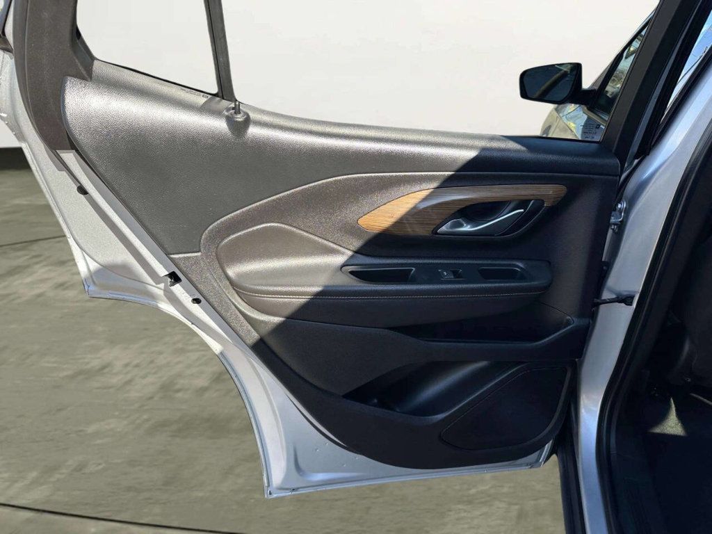 2020 GMC Terrain FWD 4dr SLE - 22999998 - 11