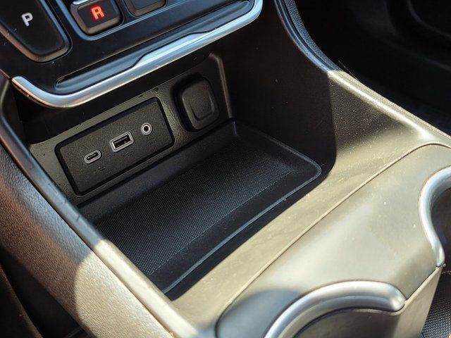 2020 GMC Terrain FWD 4dr SLE - 22875492 - 28