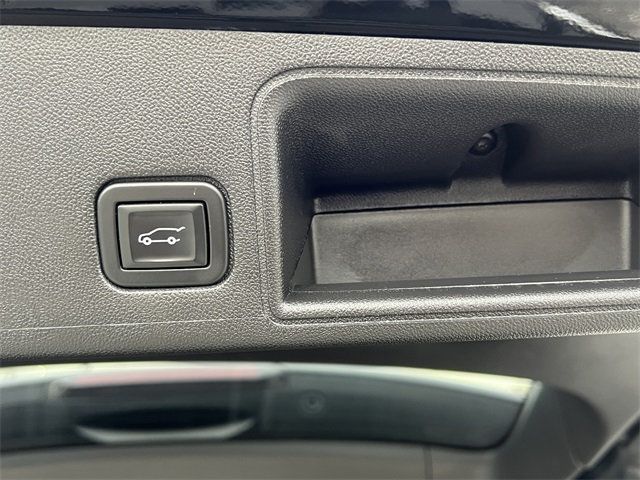 2020 GMC Terrain FWD 4dr SLT - 22963793 - 17