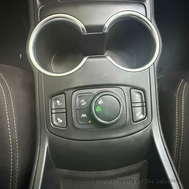 2020 GMC Terrain FWD SLE w/ELEVATION & DRIVER CONVENIENCE - 23050049 - 31