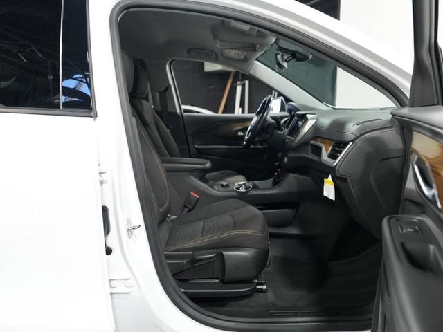 2020 GMC Terrain SLE - 23077717 - 32