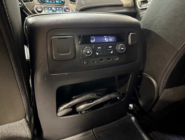 2020 GMC Yukon 4WD 4dr Denali - 22962335 - 43