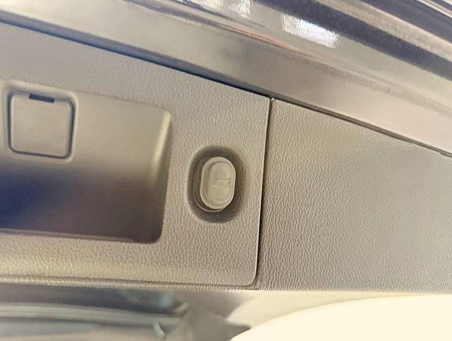 2020 GMC Yukon 4WD 4dr Denali - 22962335 - 49