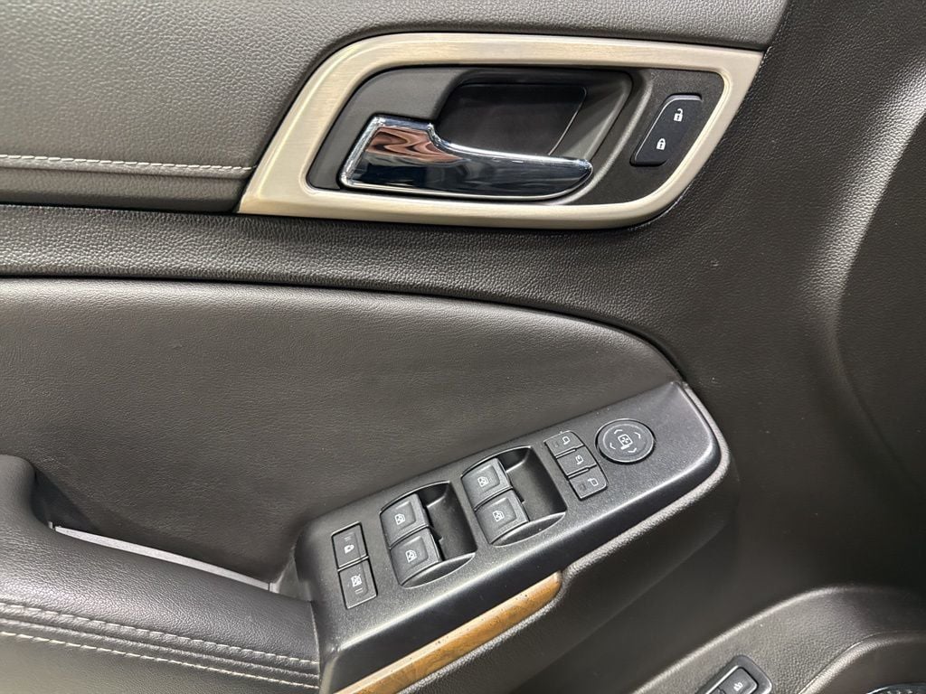 2020 GMC Yukon 4WD 4dr Denali - 22968232 - 42