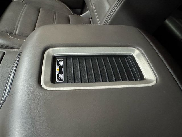 2020 GMC Yukon XL 4WD 4dr Denali - 23040275 - 22
