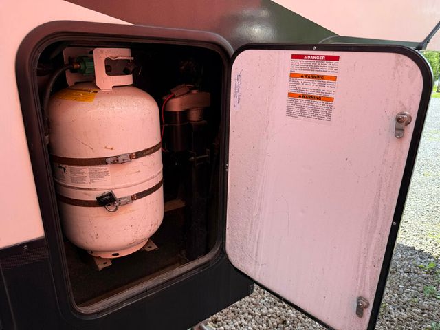 2020 Grand Design Momentum  - 22847949 - 13