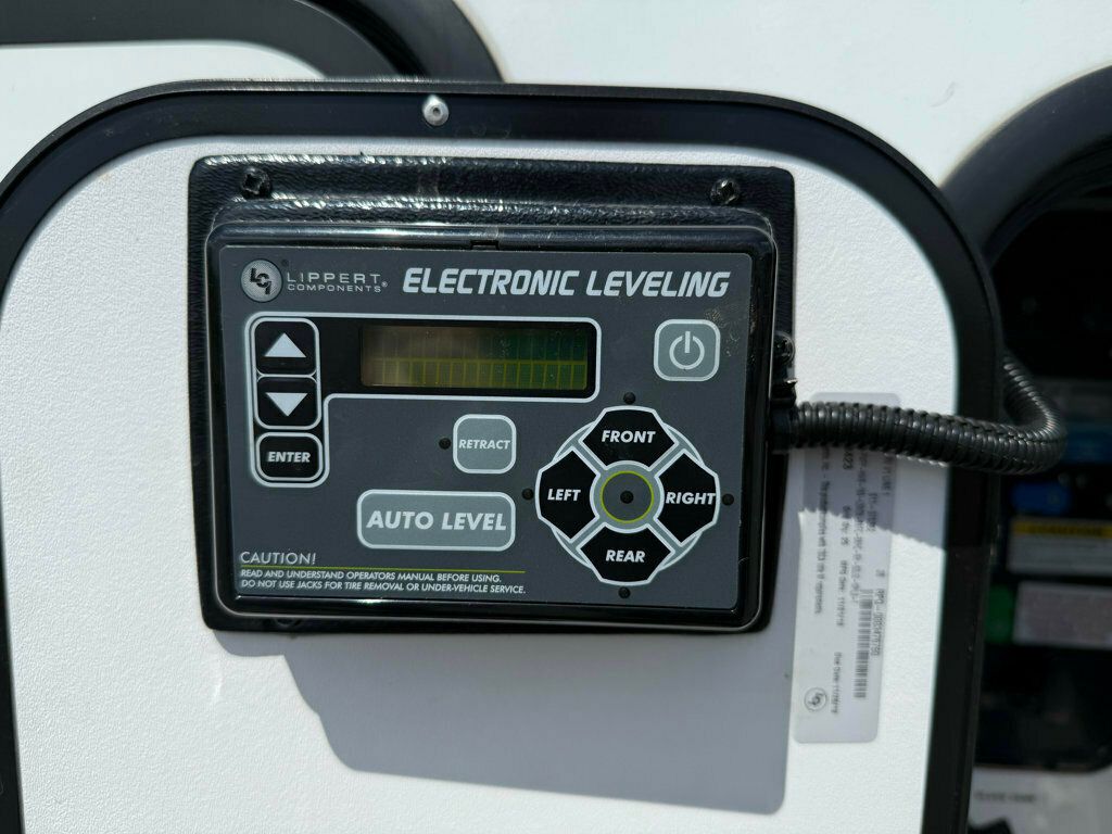 2020 Grand Design Momentum  - 22847949 - 20