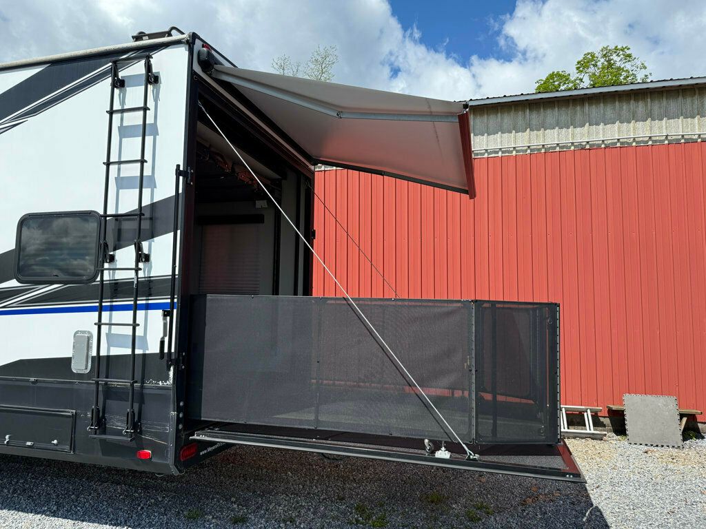 2020 Grand Design Momentum  - 22847949 - 27