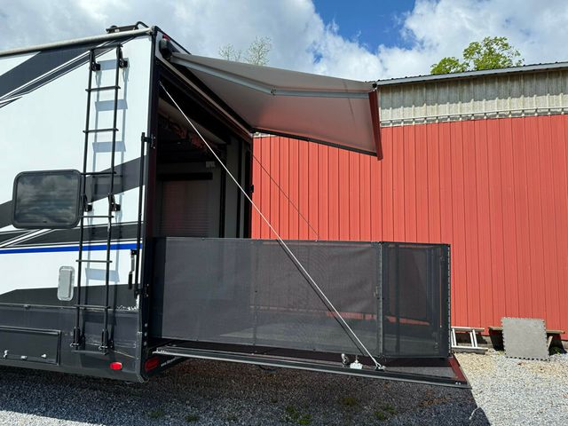 2020 Grand Design Momentum  - 22847949 - 27