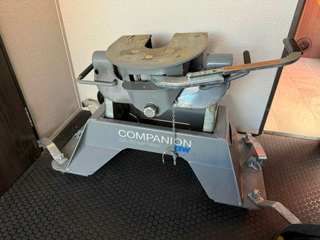 2020 Grand Design Momentum  - 22847949 - 32