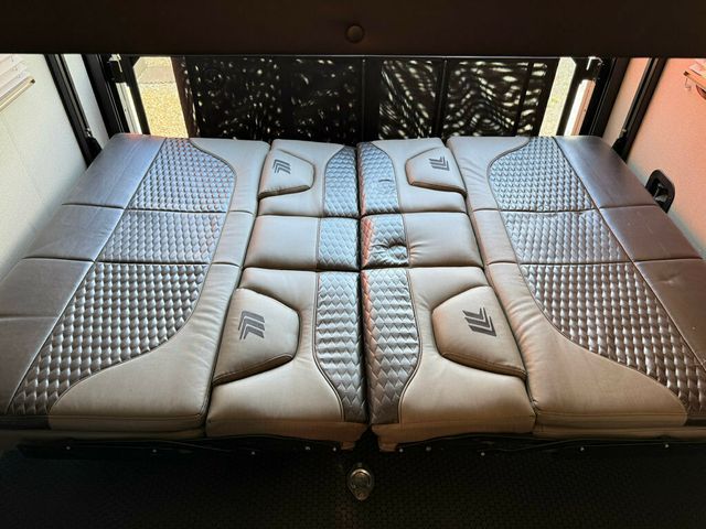 2020 Grand Design Momentum  - 22847949 - 39