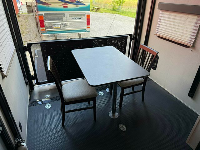 2020 Grand Design Momentum  - 22847949 - 40