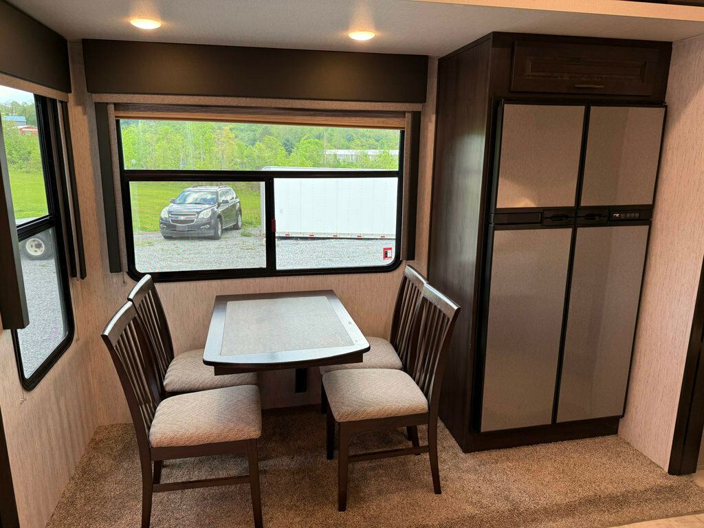 2020 Grand Design Momentum  - 22847949 - 43