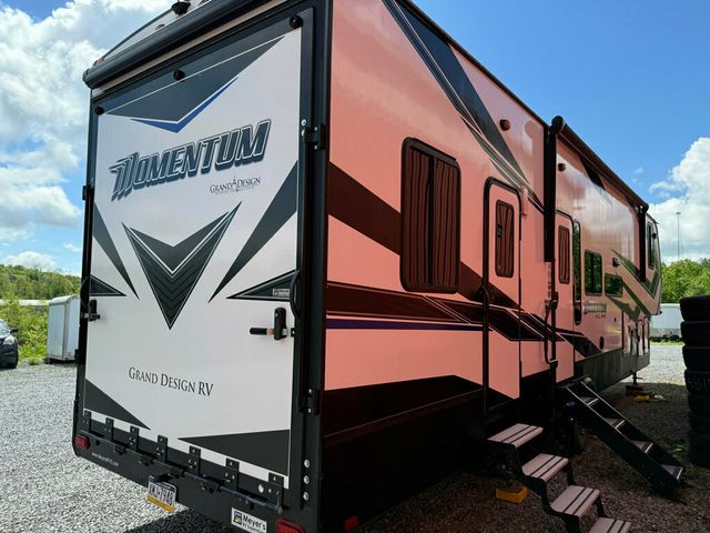 2020 Grand Design Momentum  - 22847949 - 4