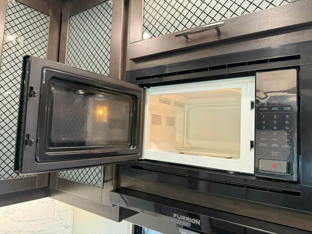 2020 Grand Design Momentum  - 22847949 - 52