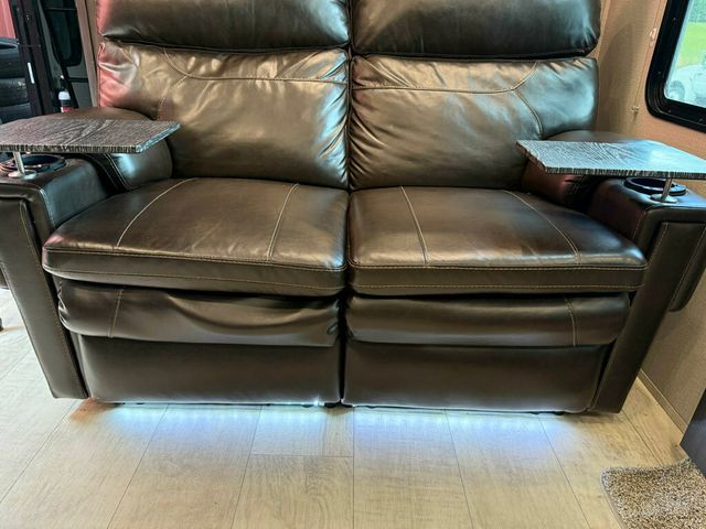 2020 Grand Design Momentum  - 22847949 - 54