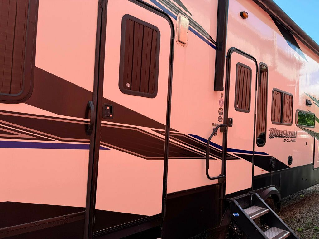 2020 Grand Design Momentum  - 22847949 - 5