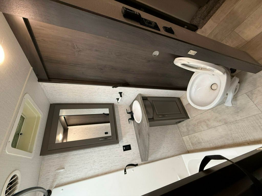 2020 Grand Design Momentum  - 22847949 - 67