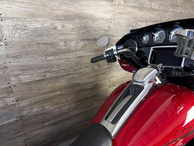 2020 Harley-Davidson FLHTK Ultra Limited SUPER CLEAN! - 23013188 - 5