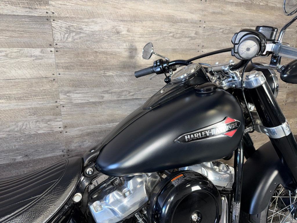 2020 Harley-Davidson FLSL Softail Slim LIKE NEW! - 22988462 - 6