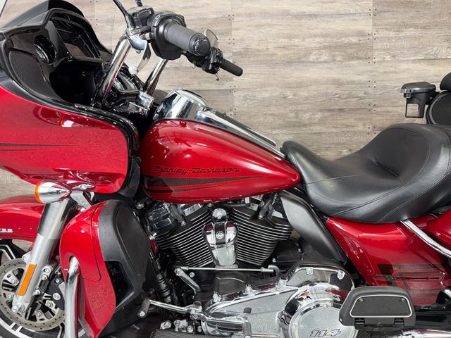 2020 Harley-Davidson FLTRK Road Glide Limited LOW MILES! - 23003609 - 11