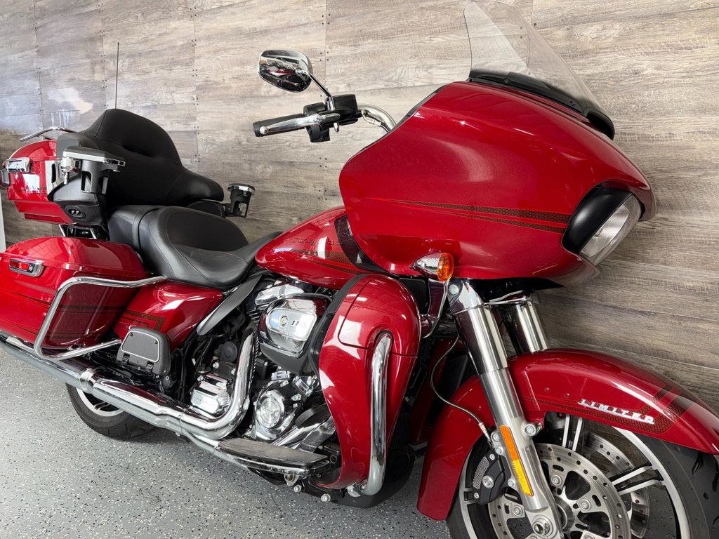 2020 Harley-Davidson FLTRK Road Glide Limited LOW MILES! - 23003609 | Video 2