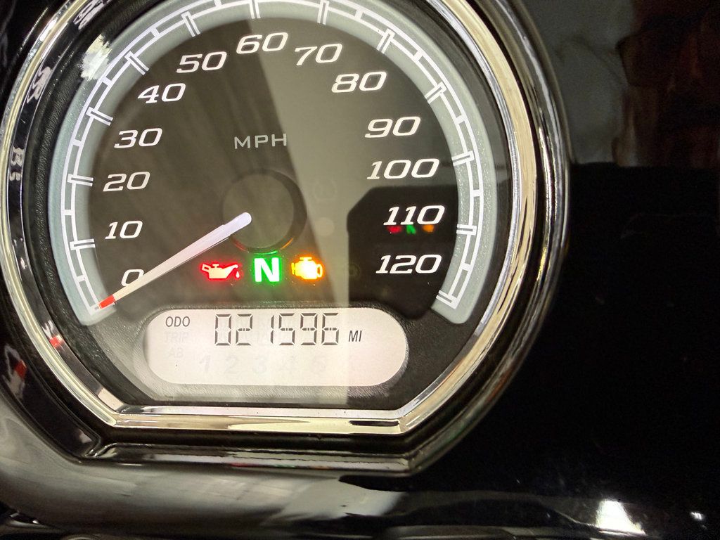 2020 Harley-Davidson FLTRK Road Glide Limited One Owner! - 23056803 - 11