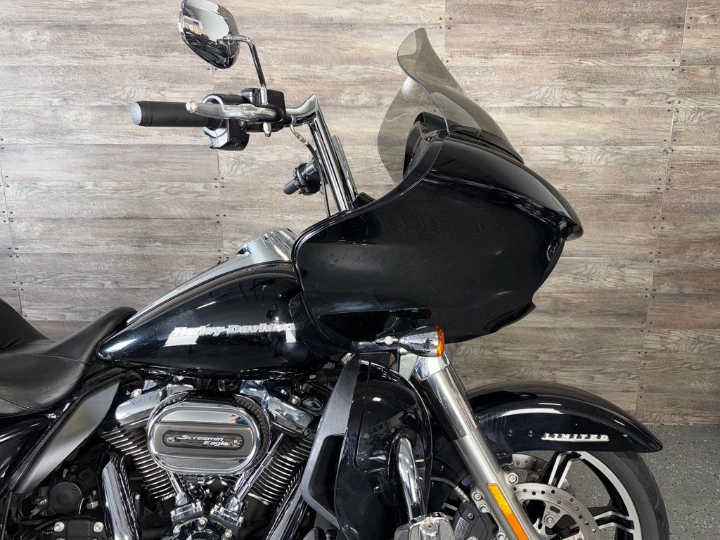 2020 Harley-Davidson FLTRK Road Glide Limited One Owner! - 23056803 - 3