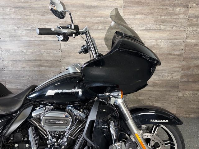 2020 Harley-Davidson FLTRK Road Glide Limited One Owner! - 23056803 - 3