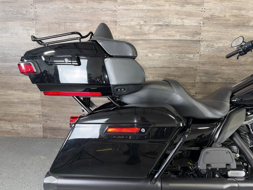 2020 Harley-Davidson FLTRK Road Glide Limited SUPER CLEAN! - 23042194 - 6