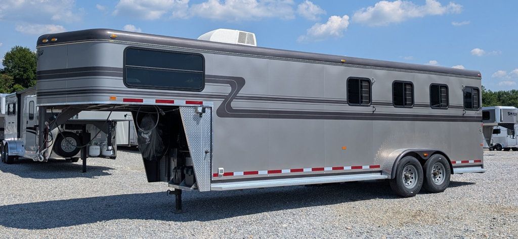 2020 Hawk 4 Horse Slant Load with Drop Windows  - 23049739 - 1