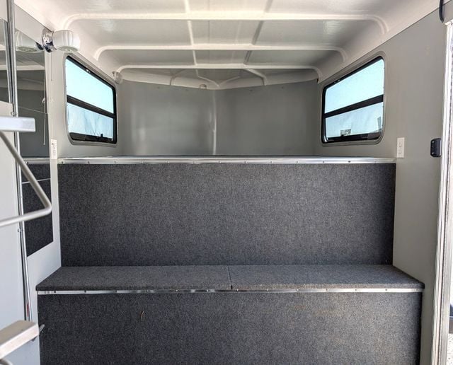 2020 Hawk 4 Horse Slant Load with Drop Windows  - 23049739 - 3