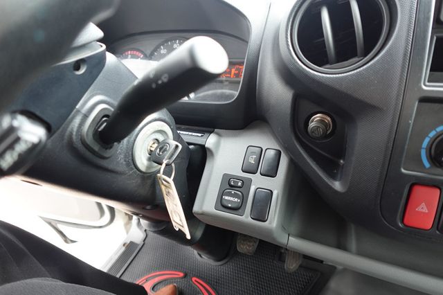 2020 HINO 155 (16ft Box with Lift Gate) - 22938538 - 33