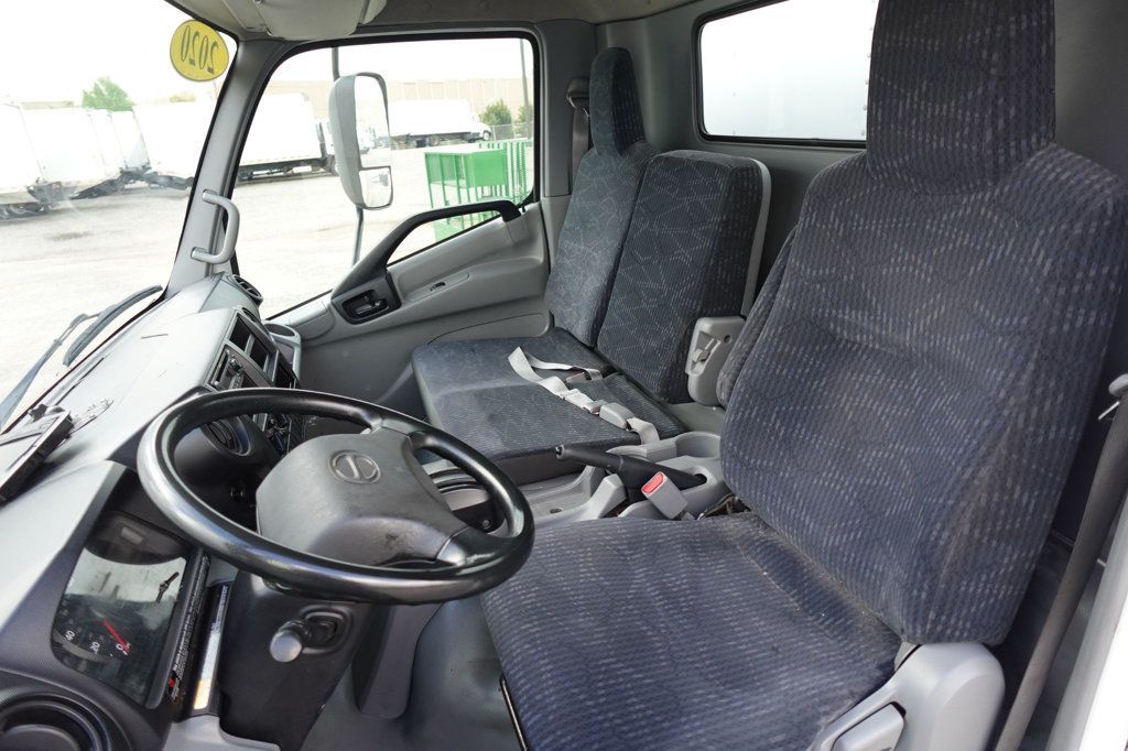 2020 HINO 155 (16ft Box w/ Lift Gate) - 22938525 - 35