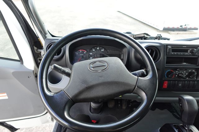 2020 HINO 155 (16ft Box w/ Lift Gate) - 22938525 - 37