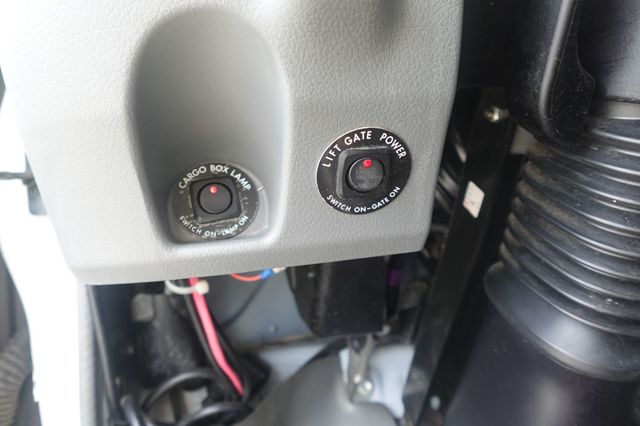 2020 HINO 155 (18ft Box w/ Lift Gate) - 22963613 - 41