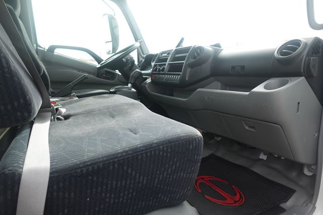 2020 HINO 155 (18ft Box w/ Lift Gate) - 22963613 - 56